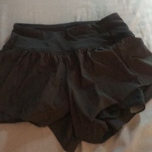 Lululeamon shorts